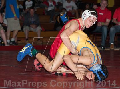 Thumbnail 1 in Sac Joaquin Divisional II Tournament Finals photogallery.