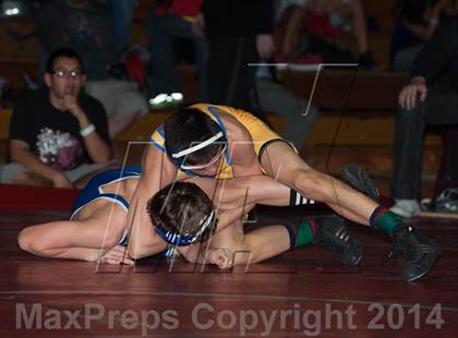 Thumbnail 3 in Sac Joaquin Divisional II Tournament Finals photogallery.