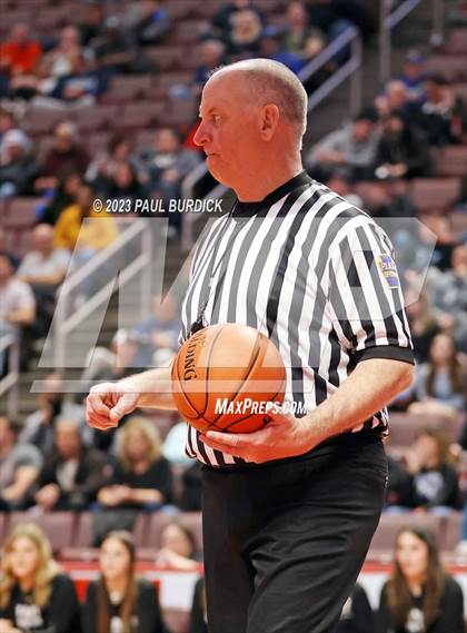 Thumbnail 3 in Kennedy Catholic vs. Homer-Center (PIAA 2A Championship) photogallery.