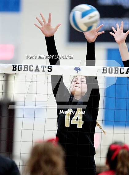 Thumbnail 2 in Mansfield vs Lovejoy photogallery.