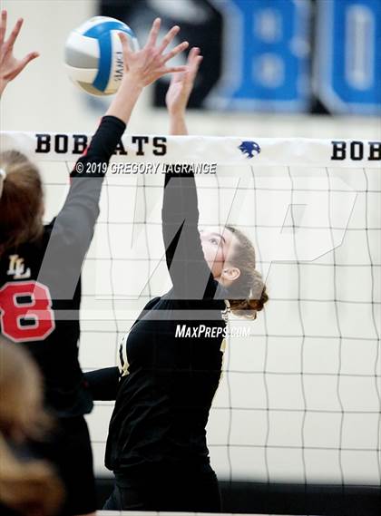 Thumbnail 1 in Mansfield vs Lovejoy photogallery.