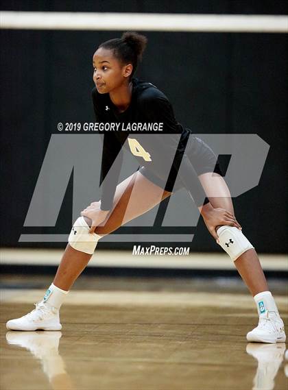 Thumbnail 1 in Mansfield vs Lovejoy photogallery.