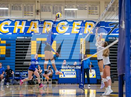 Thumbnail 2 in Oaks Christian @ Agoura photogallery.