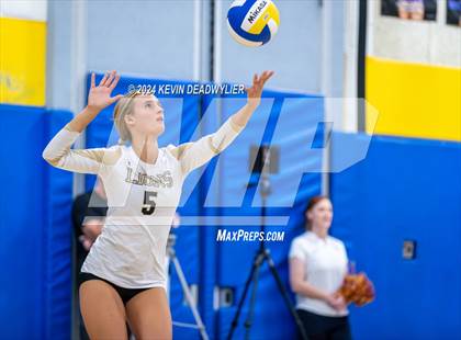Thumbnail 3 in Oaks Christian @ Agoura photogallery.