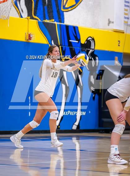 Thumbnail 2 in Oaks Christian @ Agoura photogallery.