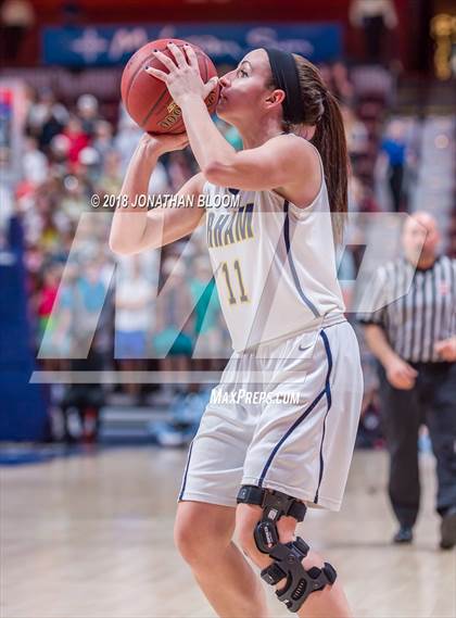 Thumbnail 1 in RHAM vs. Farmington (CIAC Class L Final) photogallery.