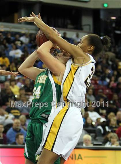Thumbnail 1 in Bishop O'Dowd vs. St. Joseph (CIF State D3 Final) photogallery.