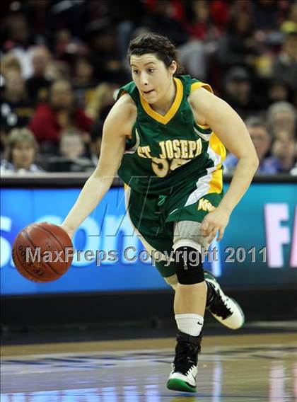 Thumbnail 2 in Bishop O'Dowd vs. St. Joseph (CIF State D3 Final) photogallery.
