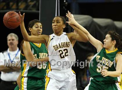 Thumbnail 3 in Bishop O'Dowd vs. St. Joseph (CIF State D3 Final) photogallery.