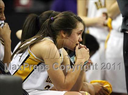 Thumbnail 2 in Bishop O'Dowd vs. St. Joseph (CIF State D3 Final) photogallery.