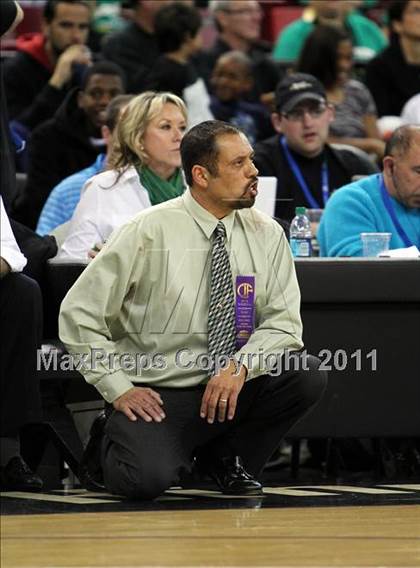 Thumbnail 3 in Bishop O'Dowd vs. St. Joseph (CIF State D3 Final) photogallery.