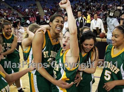 Thumbnail 3 in Bishop O'Dowd vs. St. Joseph (CIF State D3 Final) photogallery.