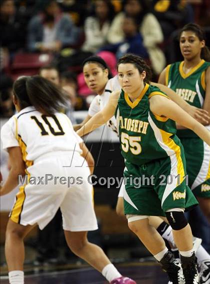 Thumbnail 1 in Bishop O'Dowd vs. St. Joseph (CIF State D3 Final) photogallery.