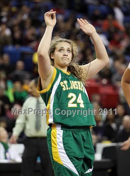 Thumbnail 3 in Bishop O'Dowd vs. St. Joseph (CIF State D3 Final) photogallery.