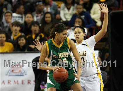 Thumbnail 2 in Bishop O'Dowd vs. St. Joseph (CIF State D3 Final) photogallery.