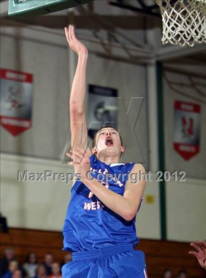 Thumbnail 1 in Appleton West @ Oshkosh North photogallery.