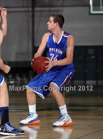 Thumbnail 2 in Appleton West @ Oshkosh North photogallery.