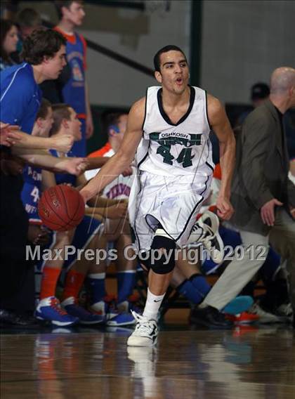 Thumbnail 1 in Appleton West @ Oshkosh North photogallery.
