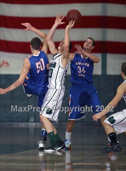Thumbnail 3 in Appleton West @ Oshkosh North photogallery.