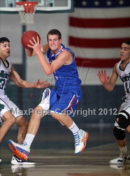 Thumbnail 2 in Appleton West @ Oshkosh North photogallery.