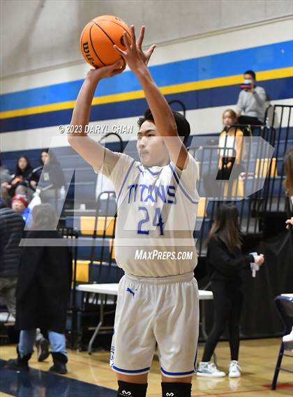 Thumbnail 3 in San Marino vs Alhambra  (San Gabriel Winter Classics Tournament) photogallery.
