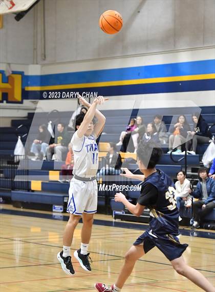 Thumbnail 2 in San Marino vs Alhambra  (San Gabriel Winter Classics Tournament) photogallery.