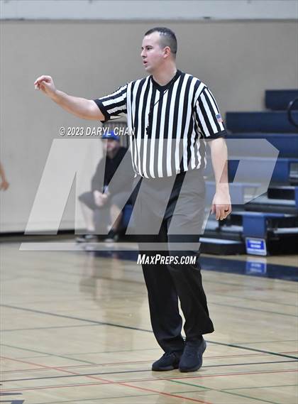 Thumbnail 2 in San Marino vs Alhambra  (San Gabriel Winter Classics Tournament) photogallery.