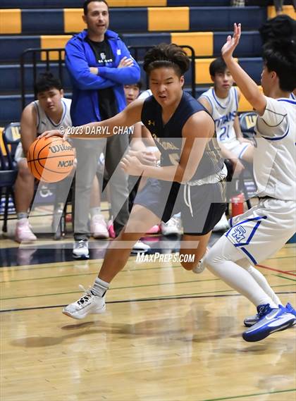 Thumbnail 2 in San Marino vs Alhambra  (San Gabriel Winter Classics Tournament) photogallery.