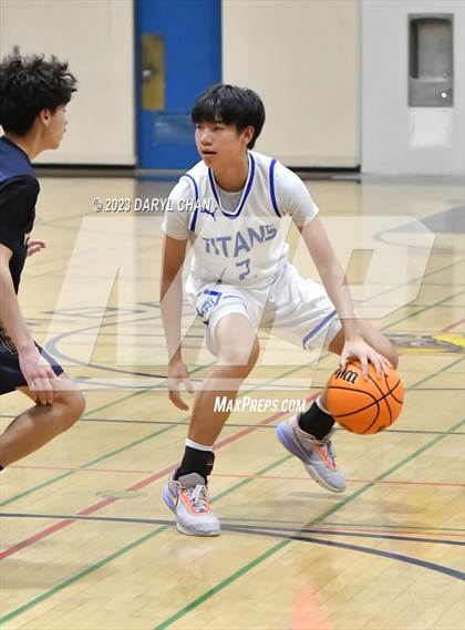 Thumbnail 2 in San Marino vs Alhambra  (San Gabriel Winter Classics Tournament) photogallery.