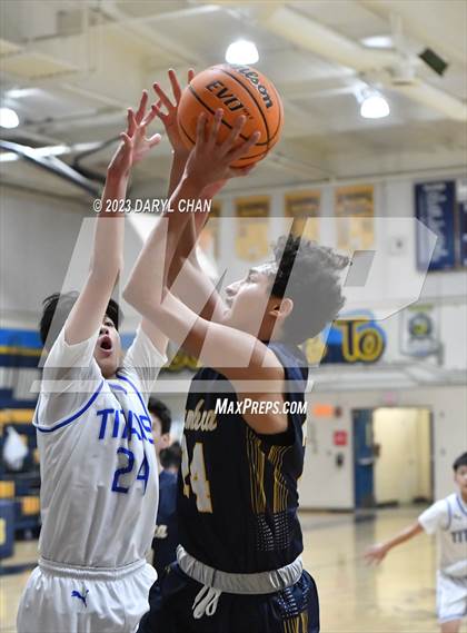 Thumbnail 3 in San Marino vs Alhambra  (San Gabriel Winter Classics Tournament) photogallery.