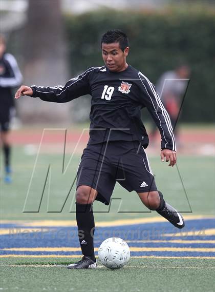 Thumbnail 3 in Huntington Beach @ Notre Dame (CIF SS Playoffs) photogallery.