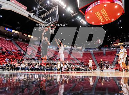 Thumbnail 3 in El Camino vs. Santa Fe Christian (CIF SDS D1 Final) photogallery.