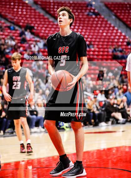 Thumbnail 1 in El Camino vs. Santa Fe Christian (CIF SDS D1 Final) photogallery.