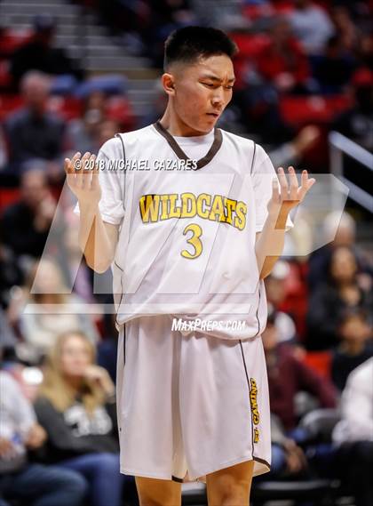 Thumbnail 2 in El Camino vs. Santa Fe Christian (CIF SDS D1 Final) photogallery.