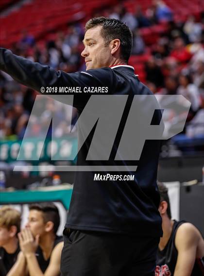 Thumbnail 1 in El Camino vs. Santa Fe Christian (CIF SDS D1 Final) photogallery.