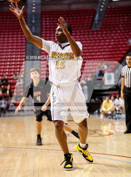 Thumbnail 2 in El Camino vs. Santa Fe Christian (CIF SDS D1 Final) photogallery.