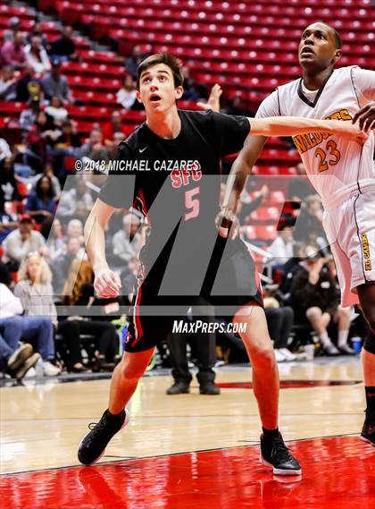 Thumbnail 3 in El Camino vs. Santa Fe Christian (CIF SDS D1 Final) photogallery.