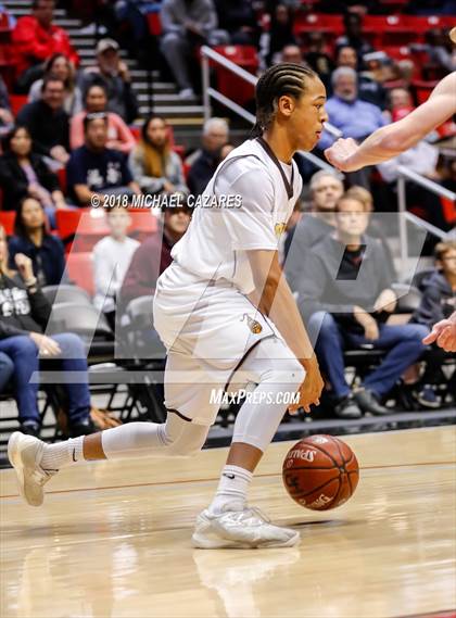 Thumbnail 1 in El Camino vs. Santa Fe Christian (CIF SDS D1 Final) photogallery.