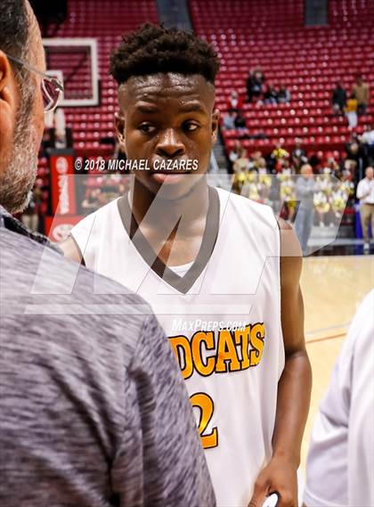 Thumbnail 2 in El Camino vs. Santa Fe Christian (CIF SDS D1 Final) photogallery.