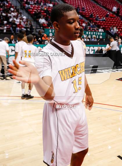 Thumbnail 2 in El Camino vs. Santa Fe Christian (CIF SDS D1 Final) photogallery.