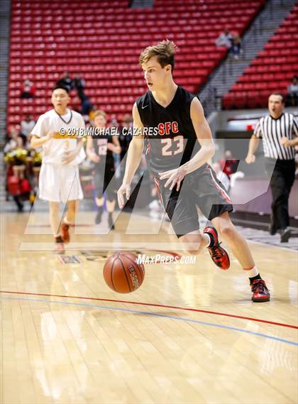 Thumbnail 2 in El Camino vs. Santa Fe Christian (CIF SDS D1 Final) photogallery.