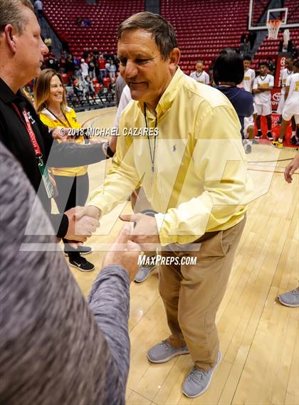 Thumbnail 2 in El Camino vs. Santa Fe Christian (CIF SDS D1 Final) photogallery.