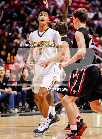 Thumbnail 2 in El Camino vs. Santa Fe Christian (CIF SDS D1 Final) photogallery.