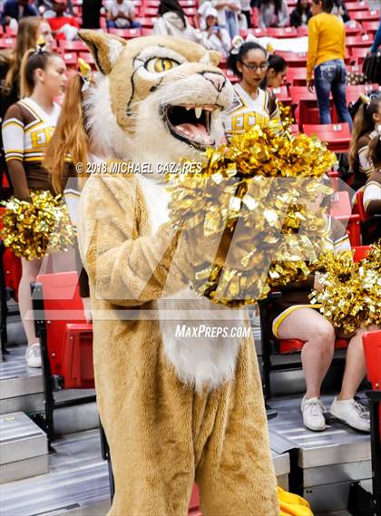 Thumbnail 2 in El Camino vs. Santa Fe Christian (CIF SDS D1 Final) photogallery.