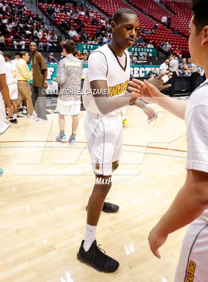 Thumbnail 1 in El Camino vs. Santa Fe Christian (CIF SDS D1 Final) photogallery.