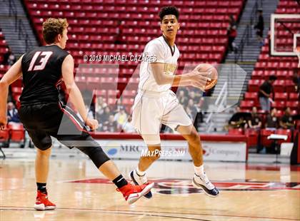 Thumbnail 2 in El Camino vs. Santa Fe Christian (CIF SDS D1 Final) photogallery.