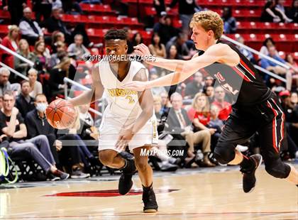 Thumbnail 3 in El Camino vs. Santa Fe Christian (CIF SDS D1 Final) photogallery.