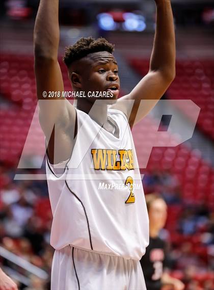 Thumbnail 3 in El Camino vs. Santa Fe Christian (CIF SDS D1 Final) photogallery.