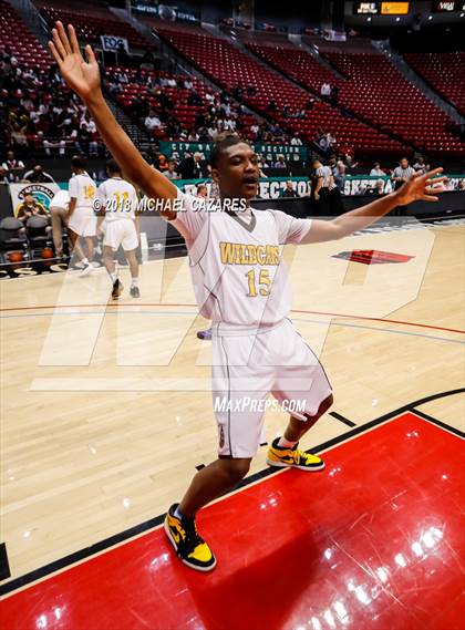 Thumbnail 3 in El Camino vs. Santa Fe Christian (CIF SDS D1 Final) photogallery.