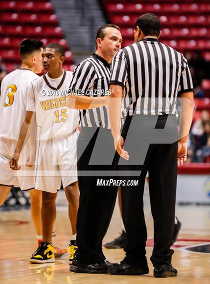 Thumbnail 3 in El Camino vs. Santa Fe Christian (CIF SDS D1 Final) photogallery.